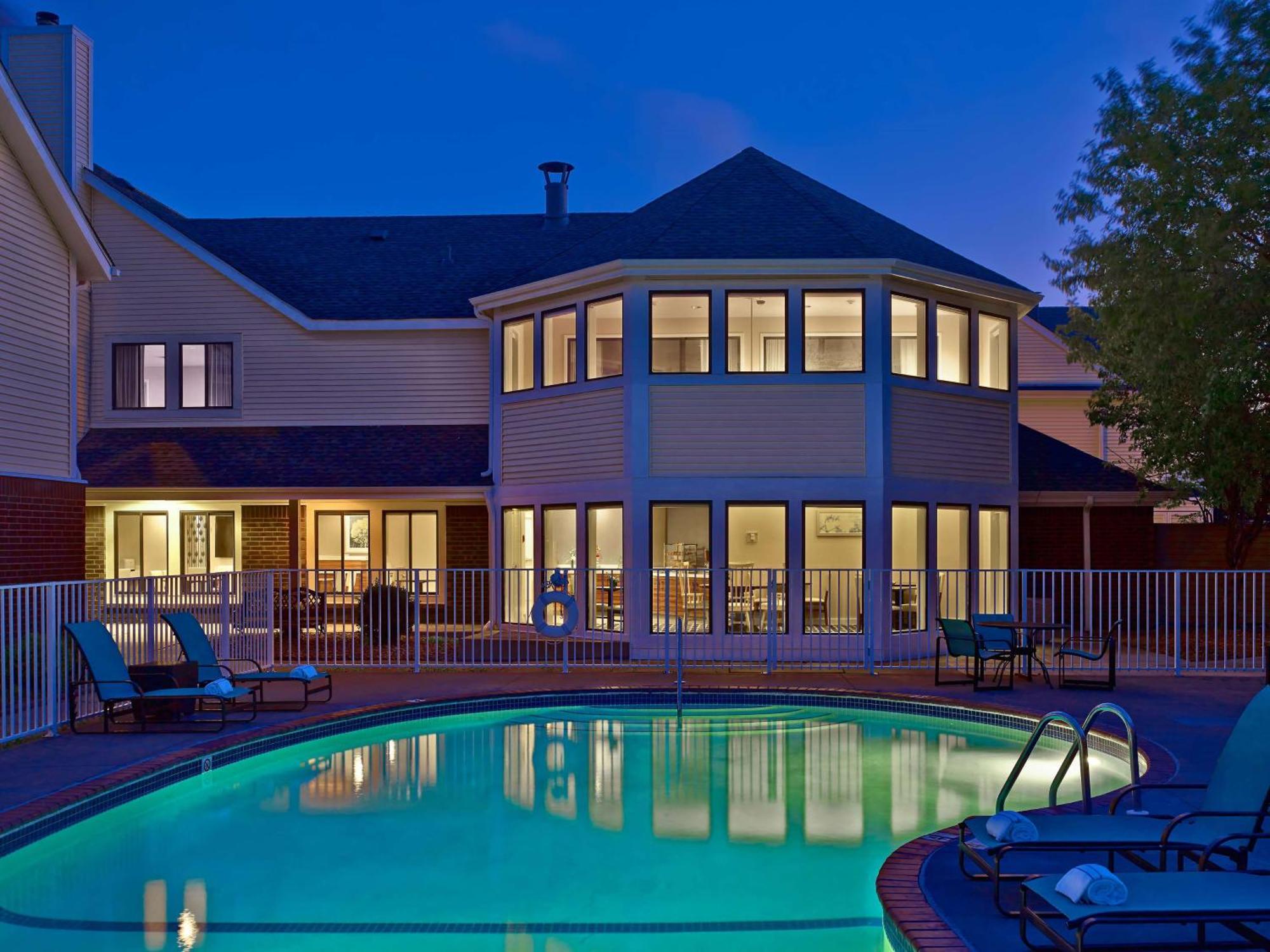 Sonesta Simply Suites Cleveland Airport Middleburg Heights Exteriér fotografie