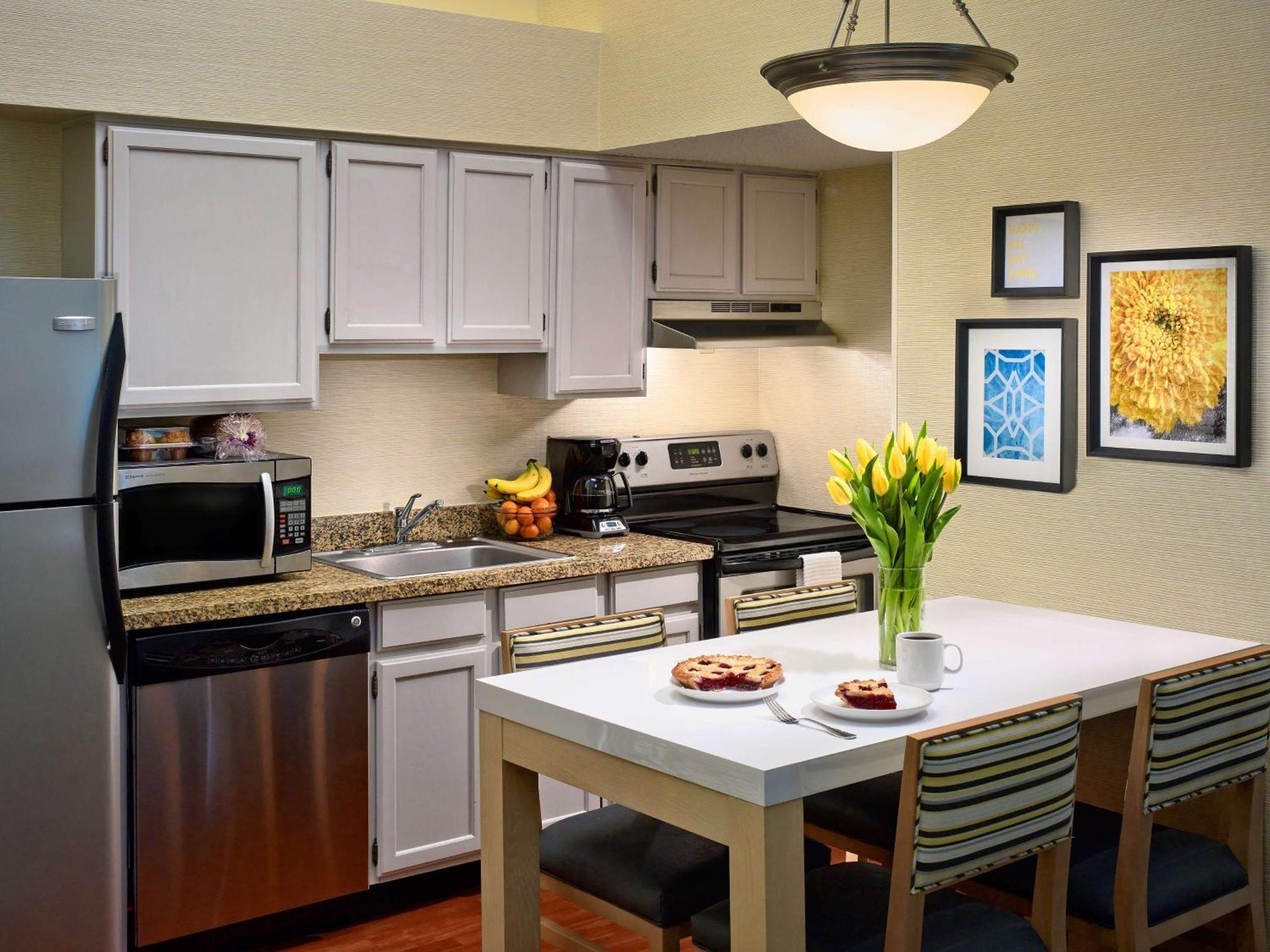 Sonesta Simply Suites Cleveland Airport Middleburg Heights Exteriér fotografie