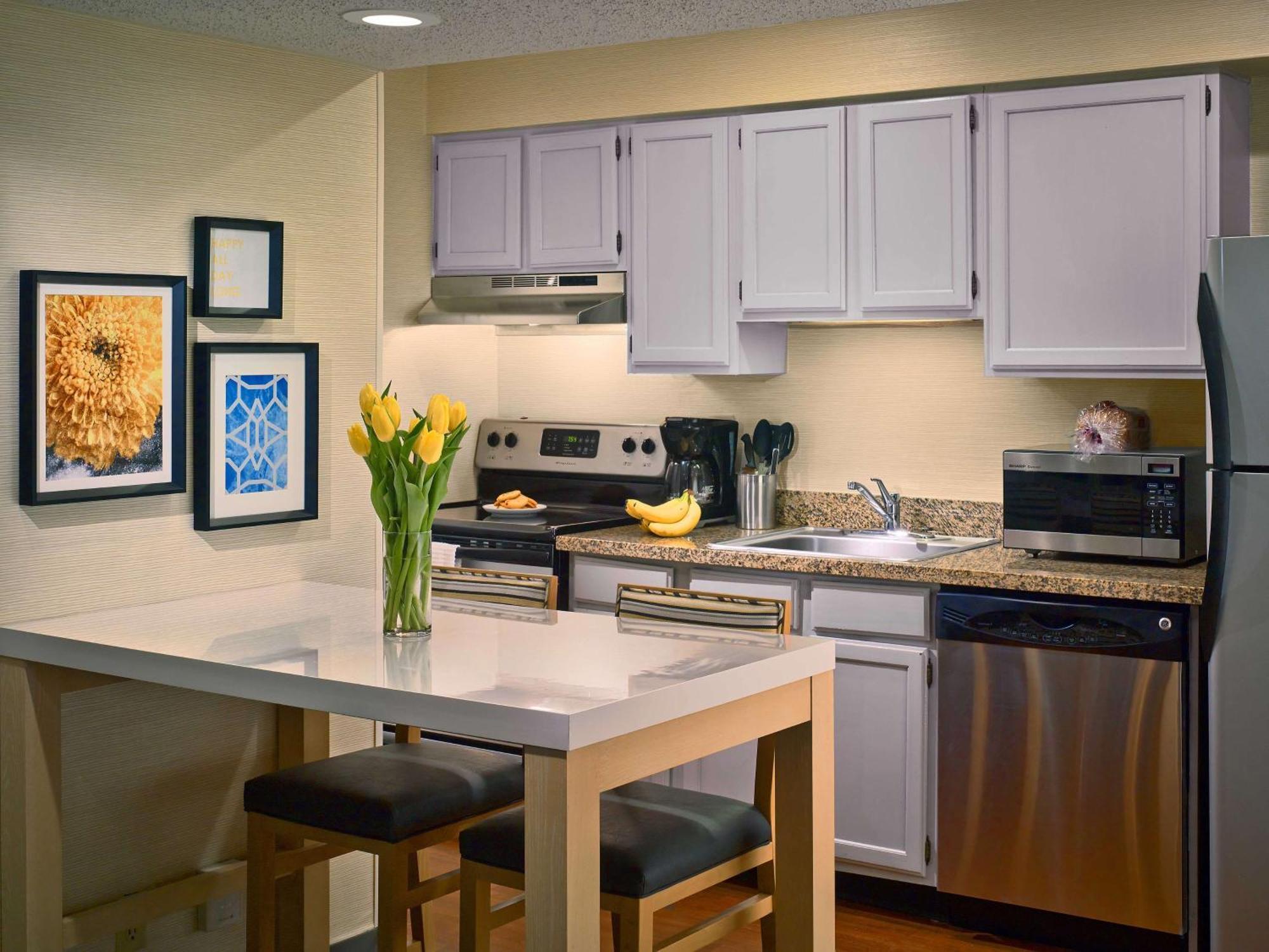 Sonesta Simply Suites Cleveland Airport Middleburg Heights Exteriér fotografie