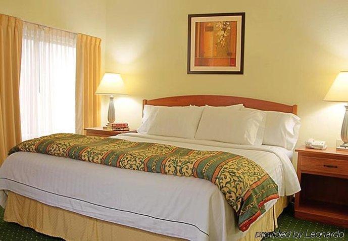 Sonesta Simply Suites Cleveland Airport Middleburg Heights Exteriér fotografie