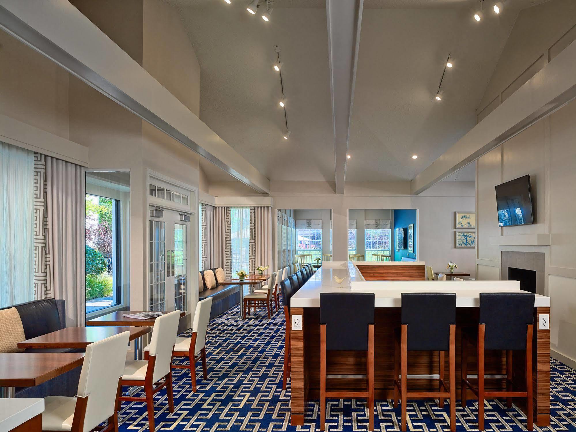 Sonesta Simply Suites Cleveland Airport Middleburg Heights Exteriér fotografie