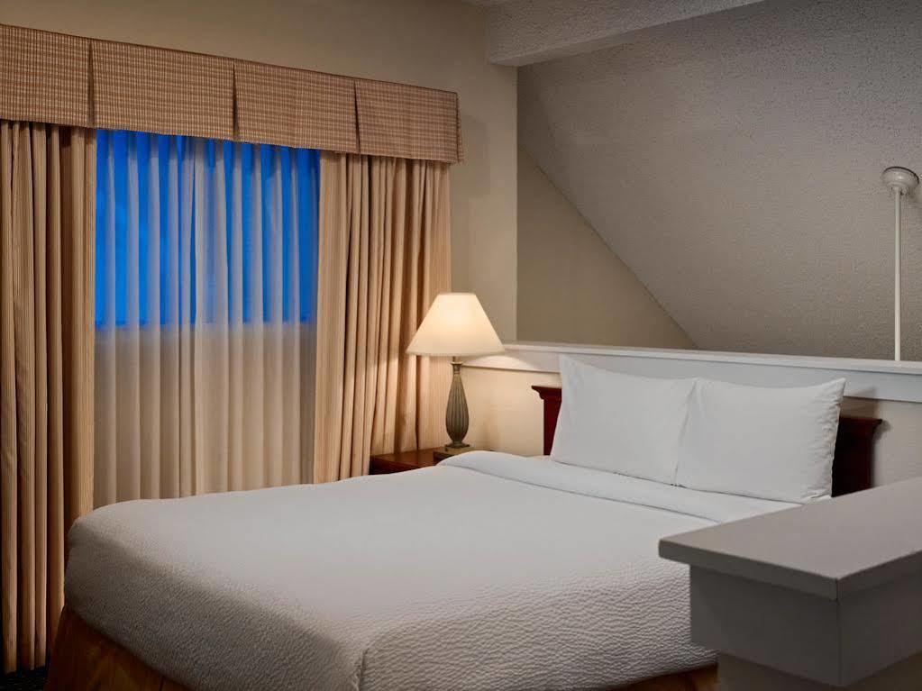 Sonesta Simply Suites Cleveland Airport Middleburg Heights Exteriér fotografie